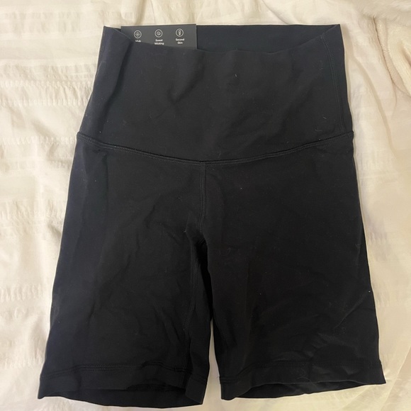 tna butter shorts - Picture 1 of 2